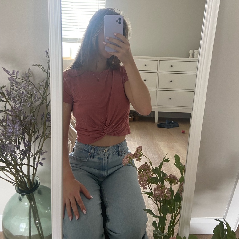 Gaze Soft Pink Twist Detail Crop Top